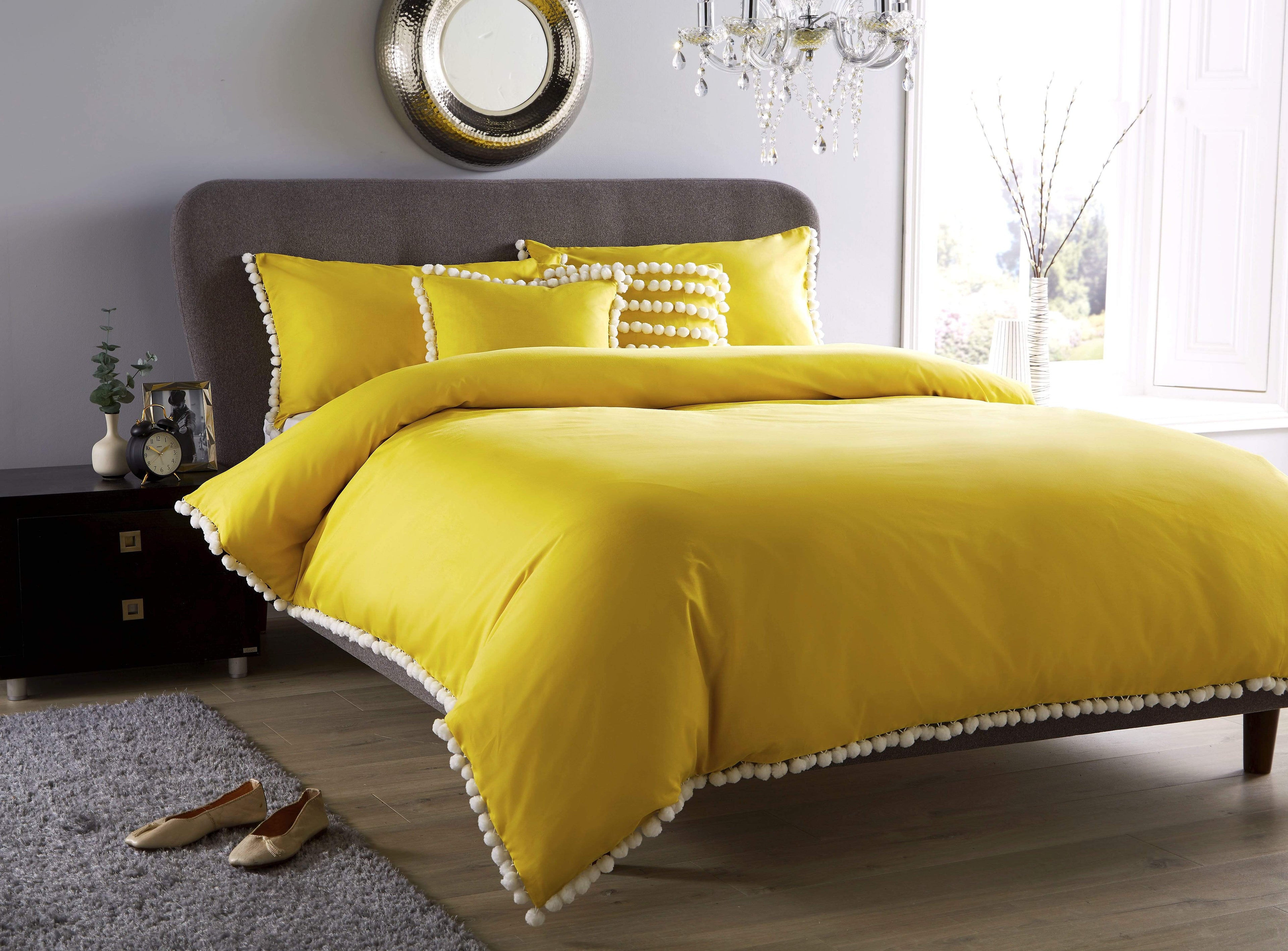 OLIVIA ROCCO Pom Pom Duvet Set – Hand Stitched Cotton Rich Bedding