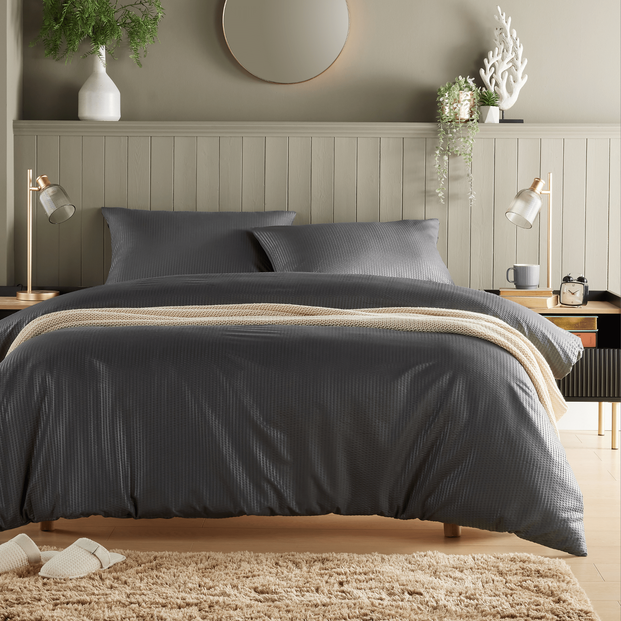 OLIVIA ROCCO Monaco Seersucker Duvet Cover Set – Grey & White Bedding