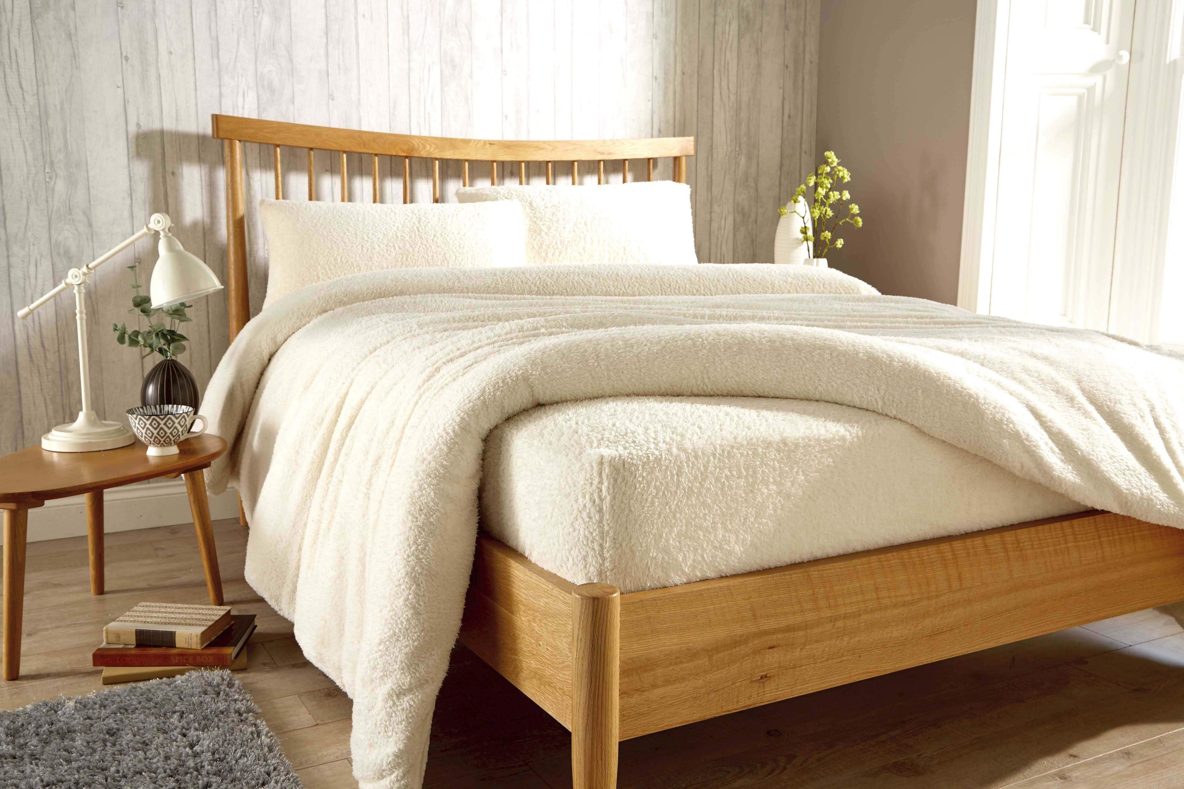 OLIVIA ROCCO Teddy Fleece Extra Deep Fitted Sheet | Thermal Winter Bedding