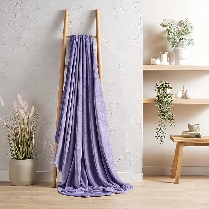 OLIVIA ROCCO Flannel Fleece Throw Blanket – Ultra Soft Microfiber Bed Throw