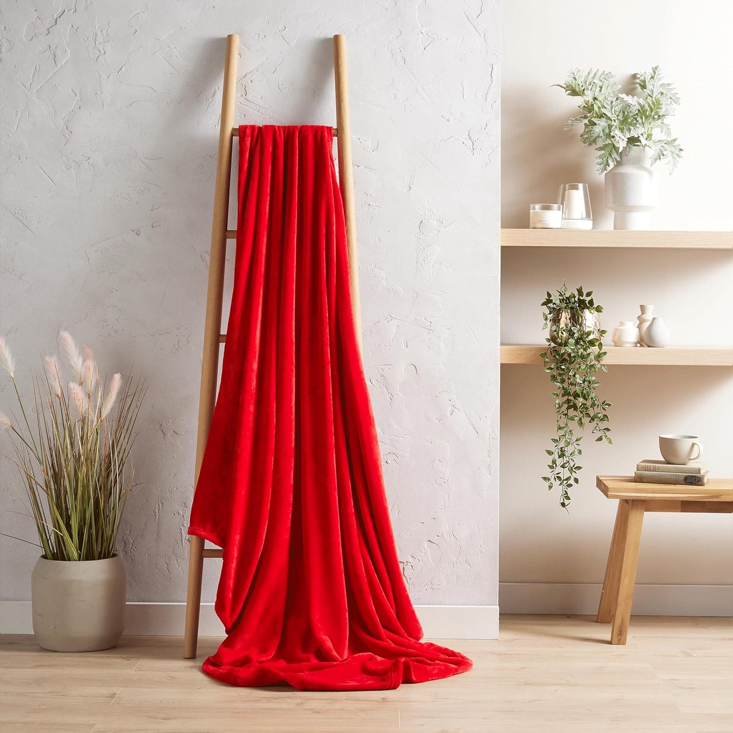 OLIVIA ROCCO Flannel Fleece Throw Blanket – Ultra Soft Microfiber Bed Throw
