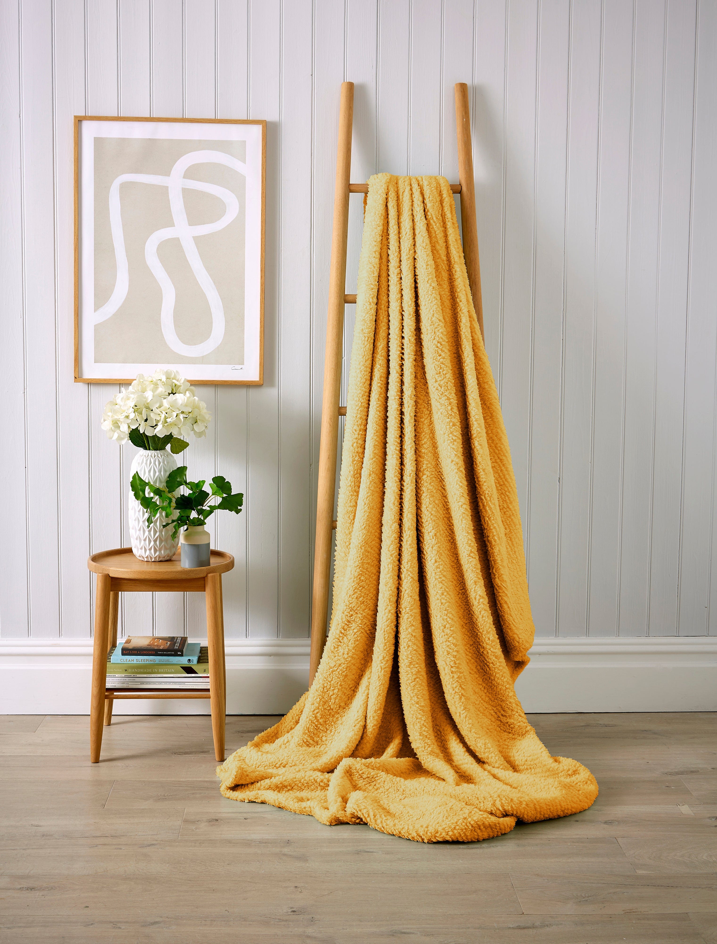OLIVIA ROCCO Teddy Throw Blanket – Super Soft Faux Fur Fleece for Bed & Sofa