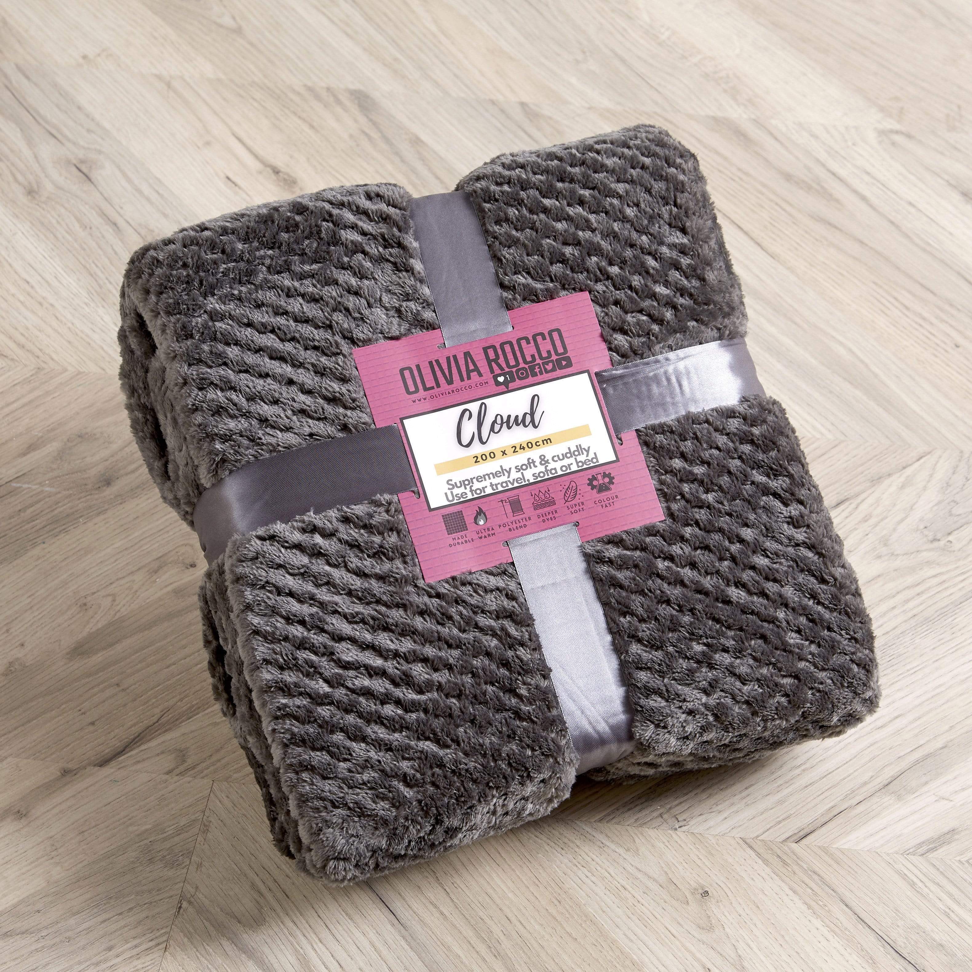 OLIVIA ROCCO Cloud Honeycomb Throw – Oversized Soft Fleece Blanket