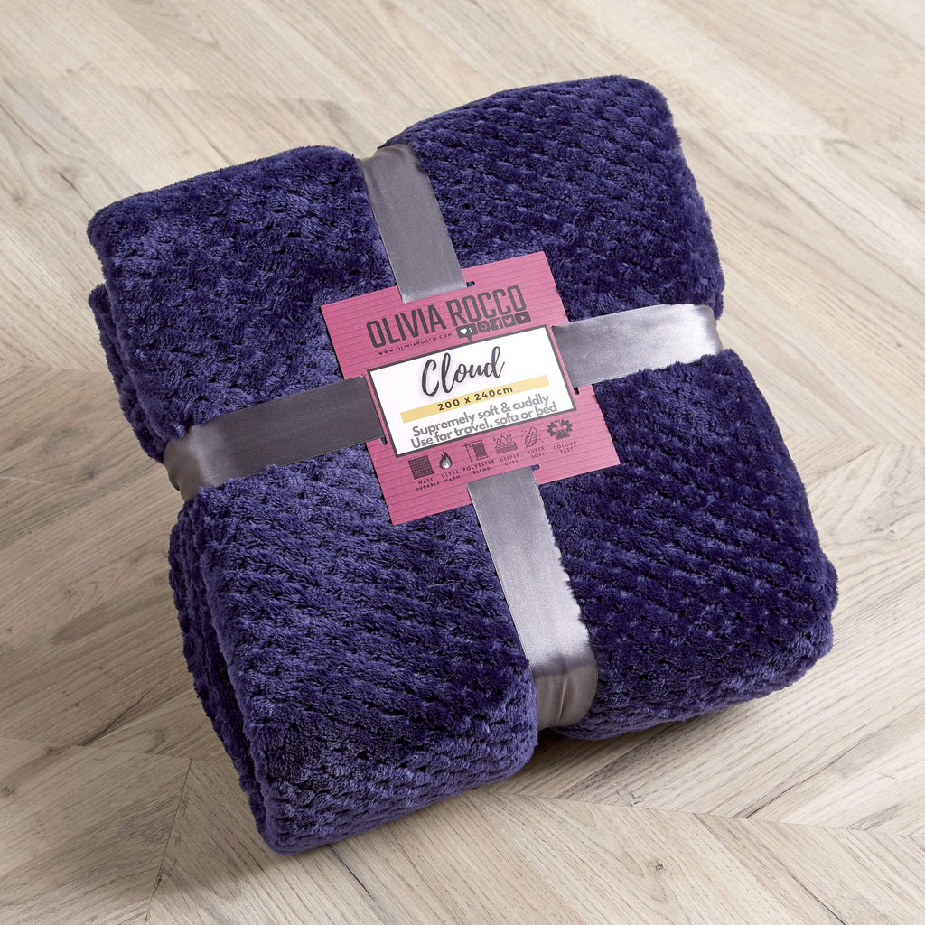 OLIVIA ROCCO Cloud Honeycomb Throw – Oversized Soft Fleece Blanket