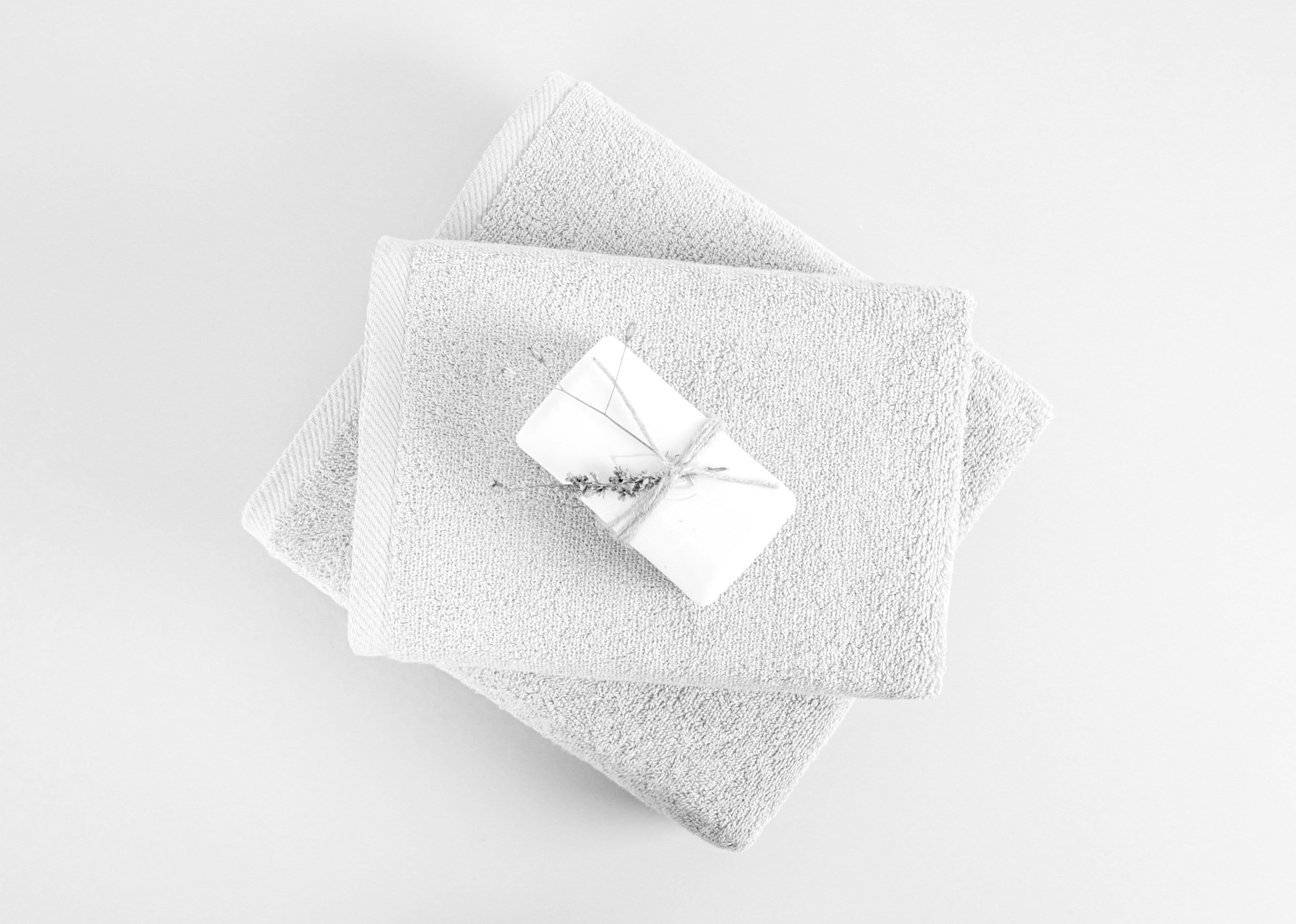 OLIVIA ROCCO Bath Sheets Pack of 2 – 100% Indus Valley Cotton 80x140 cm