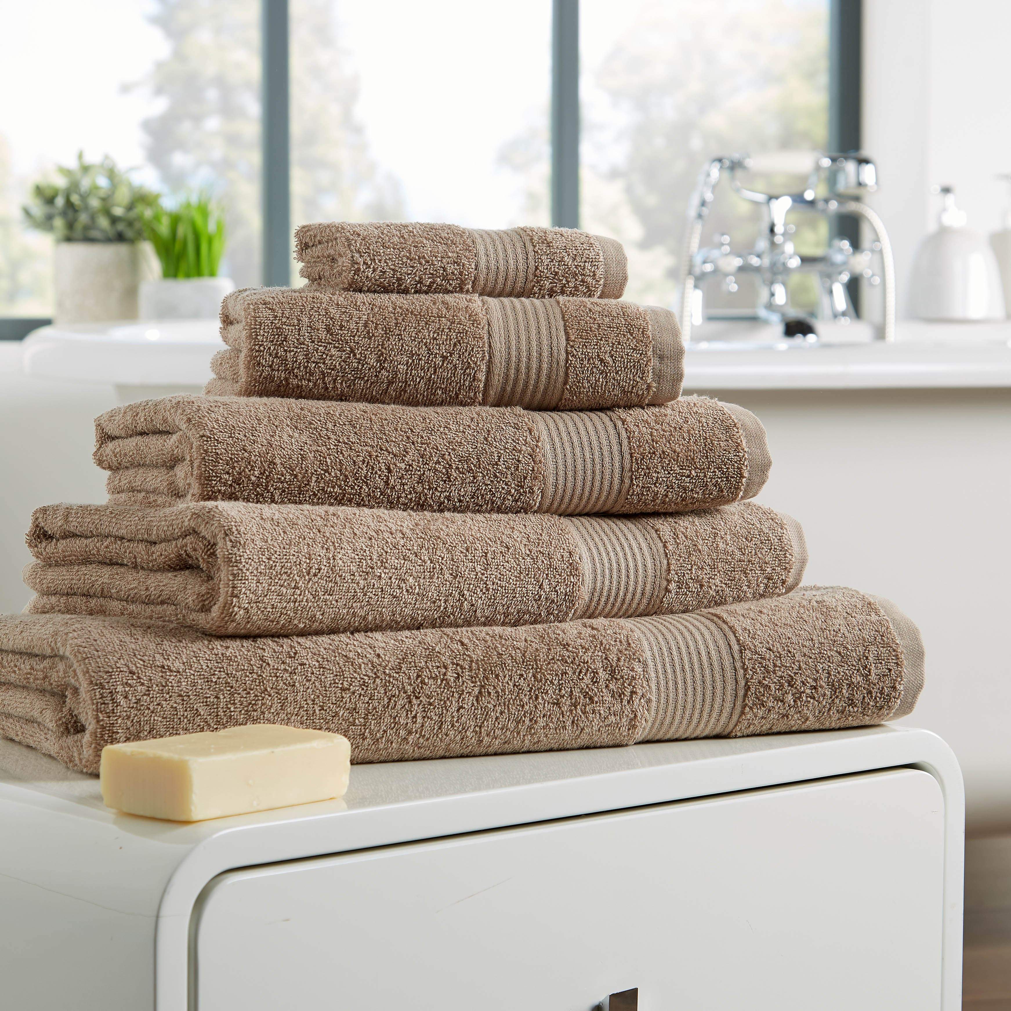 OLIVIA ROCCO Egyptian Cotton Towels | 500GSM Soft Absorbent Bath Towel