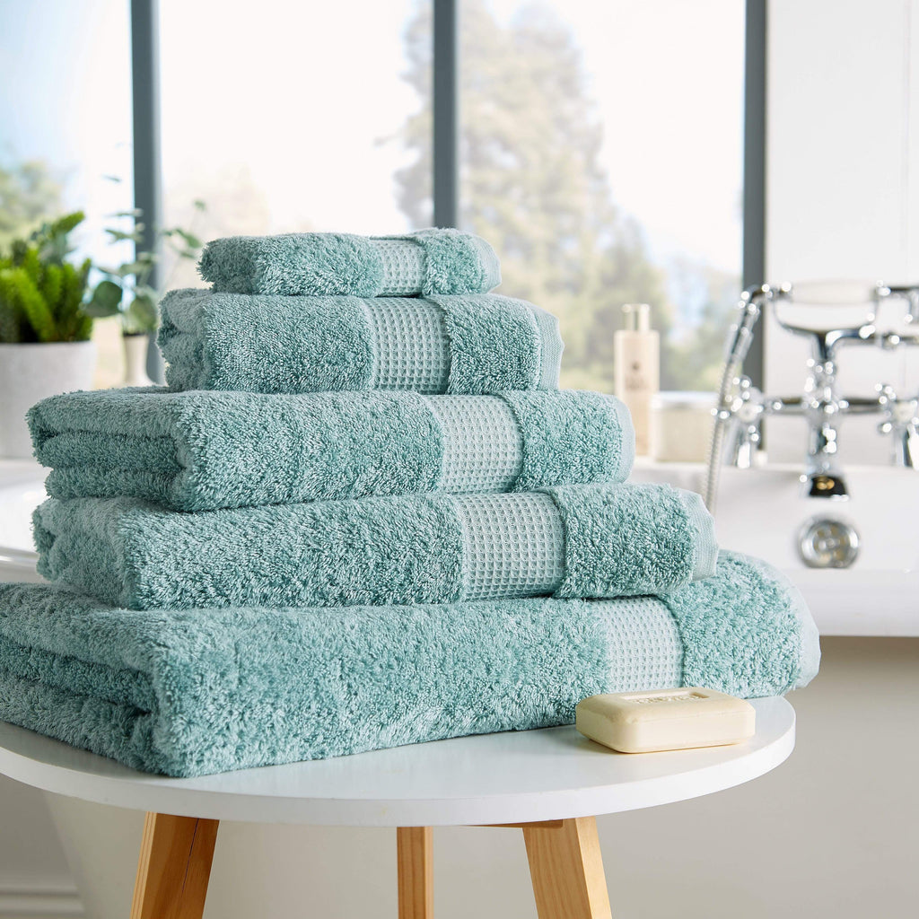 OLIVIA ROCCO Egyptian Cotton Towels – 700GSM Ultra Soft Luxe Bath Sheets