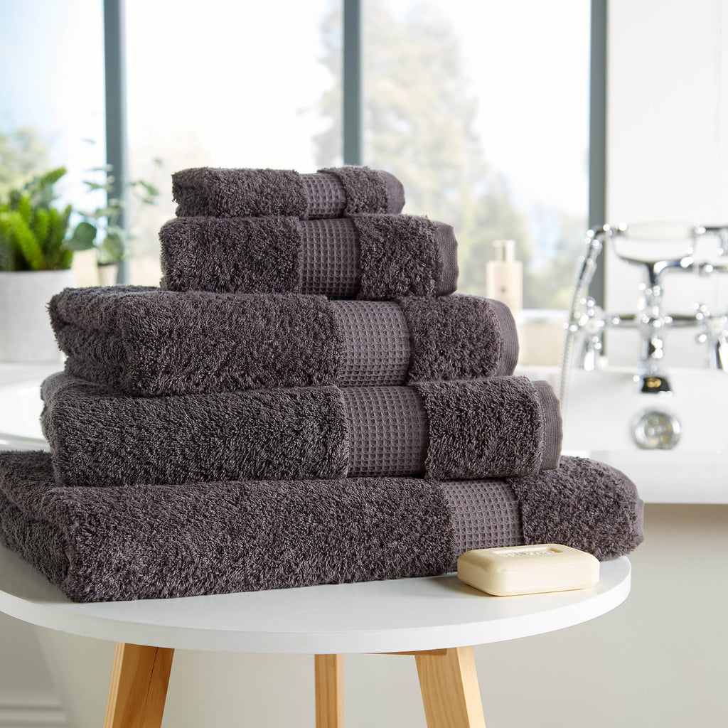 OLIVIA ROCCO Egyptian Cotton Towels – 700GSM Ultra Soft Luxe Bath Sheets