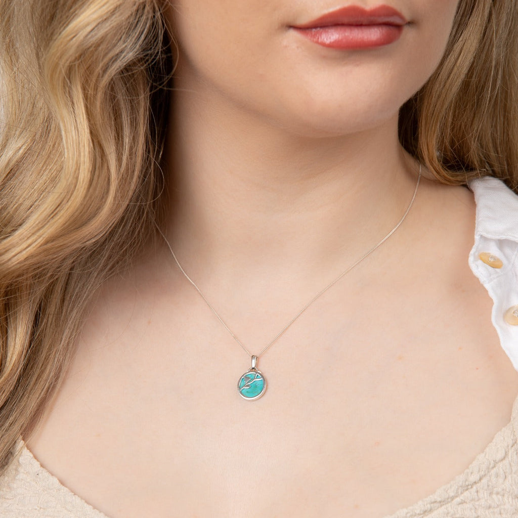 Gecko Jewellery Sterling Silver Flower Pendant with Turquoise Stone