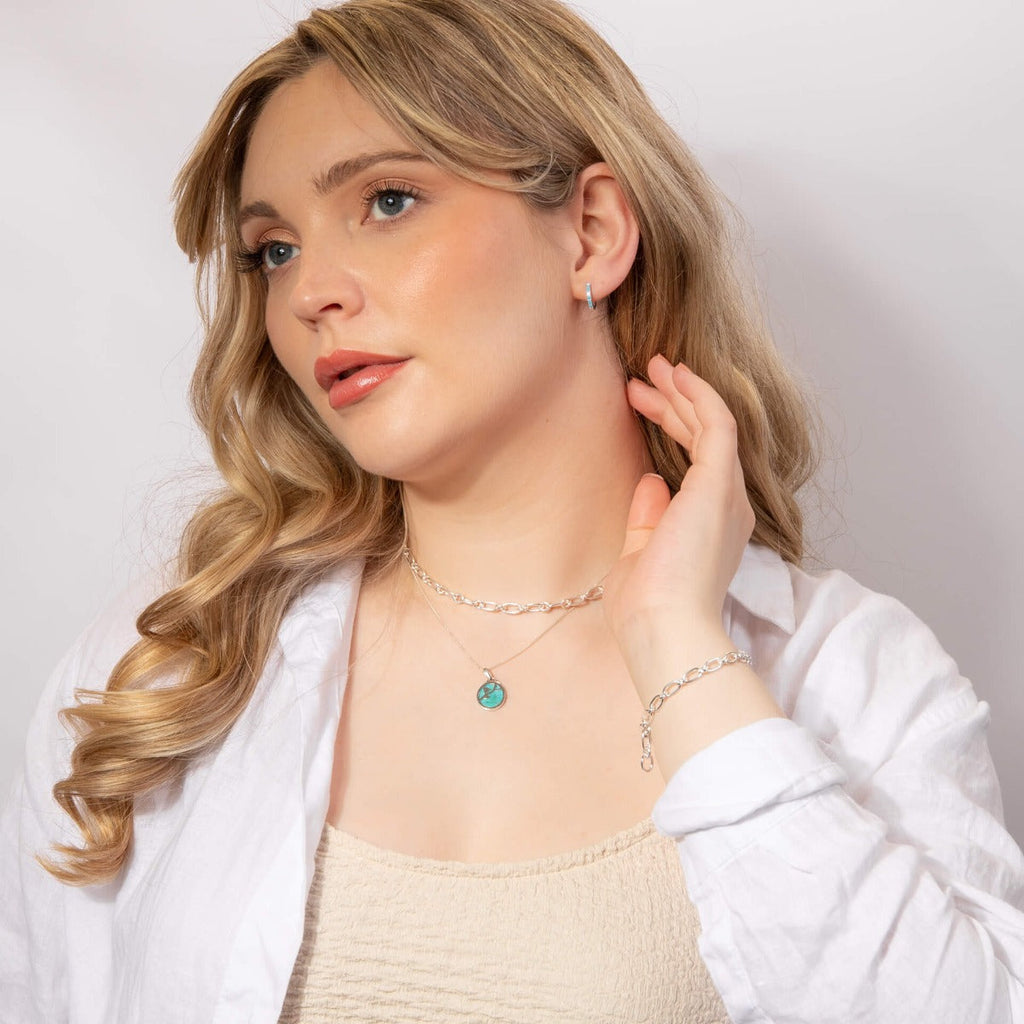 Gecko Jewellery Sterling Silver Flower Pendant with Turquoise Stone
