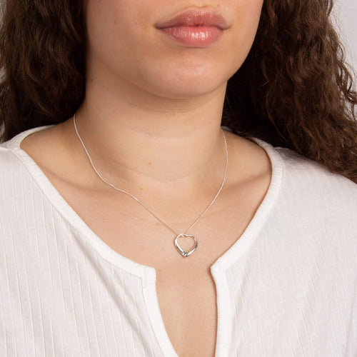 Gecko Jewellery Retail Elegant Heart Pendant - Slip On Silver Necklace