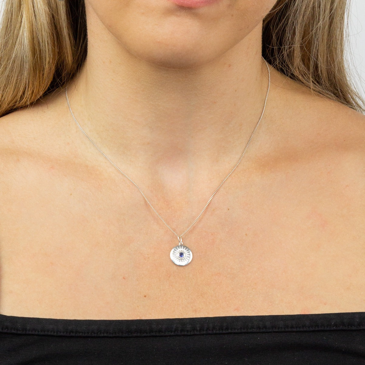 Gecko Jewellery Sterling Silver Diamond Cut Disc Pendant with Stone