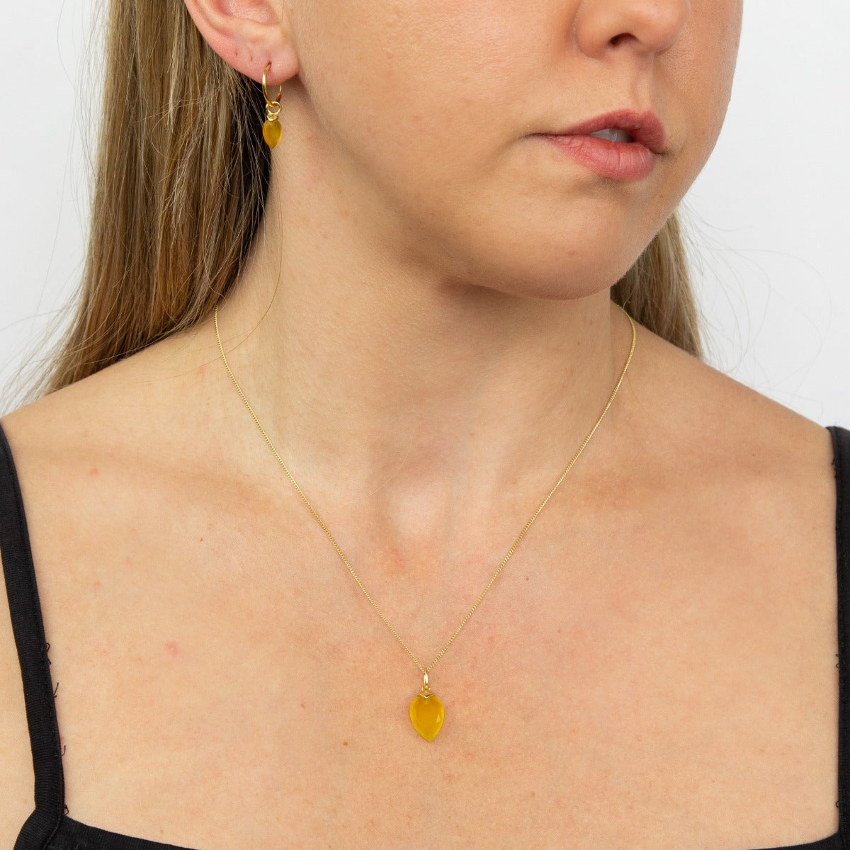 Gecko Jewellery Chalcedony Birthstone Pendant – Gold Plated Silver Charm