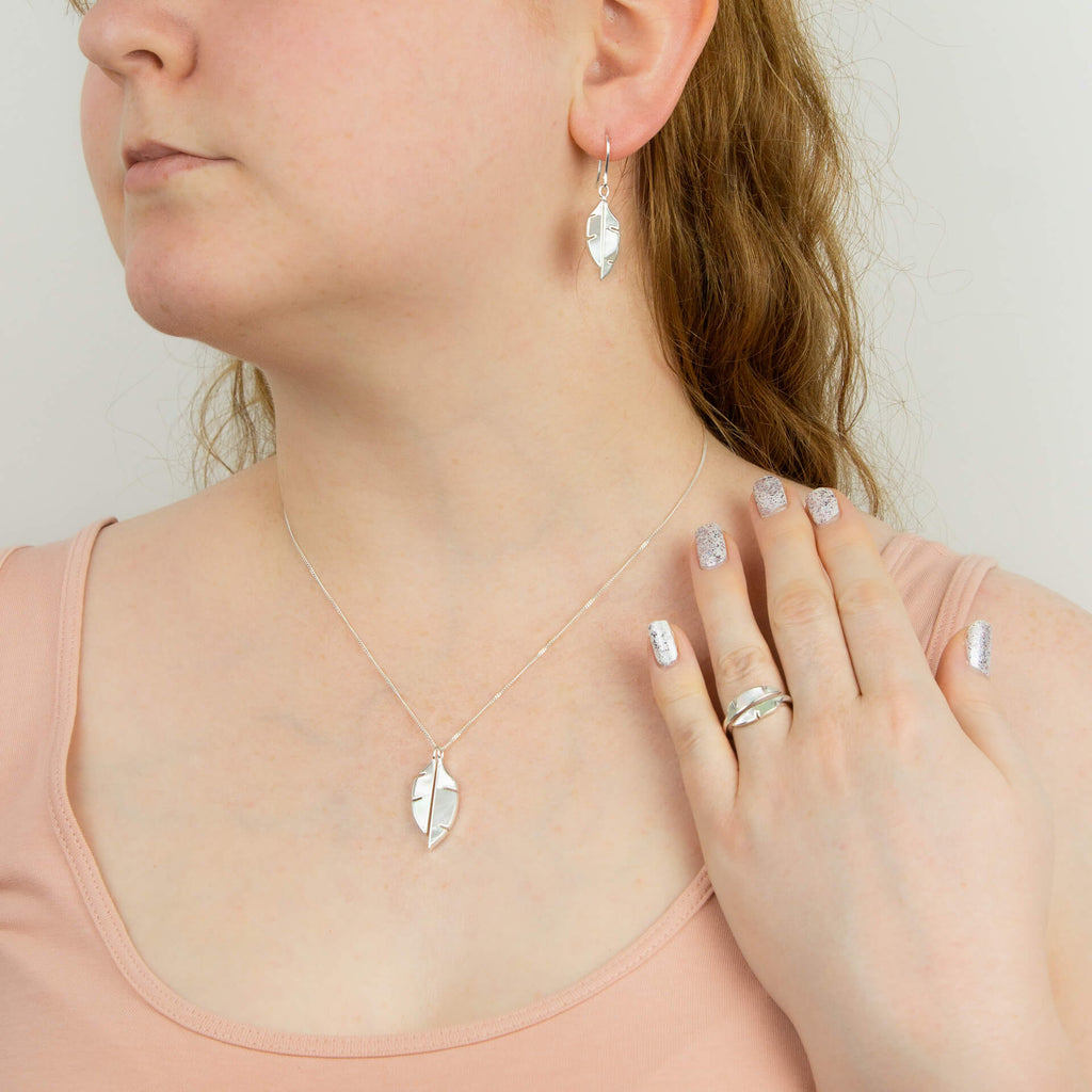 Split Leaf Ring in Sterling Silver and Mother of Pearl | Gecko Jewellery