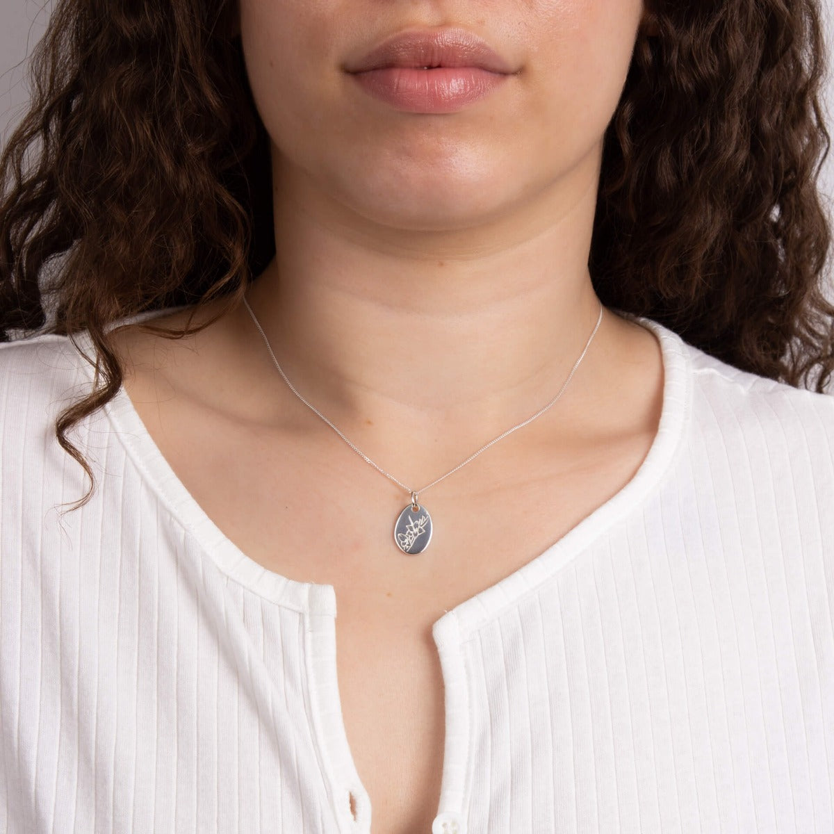 Gecko Jewellery Recycled Sterling Silver Engravable Birth Bloom Pendant