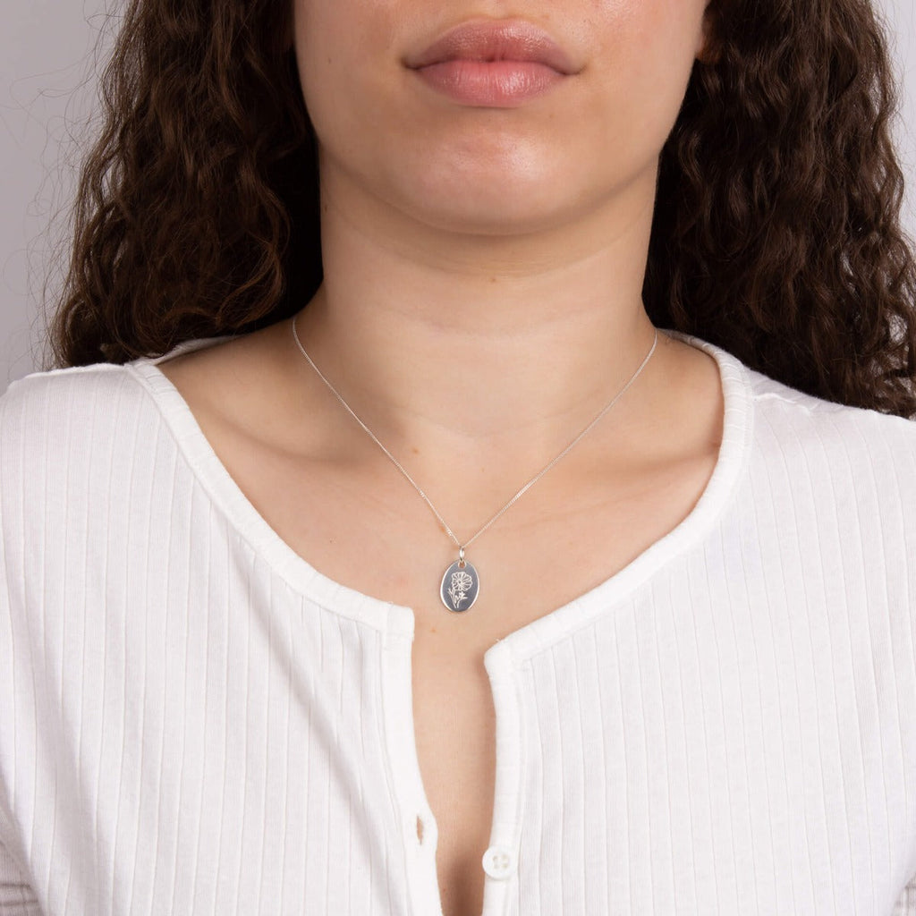 Gecko Jewellery Recycled Sterling Silver Engravable Birth Bloom Pendant