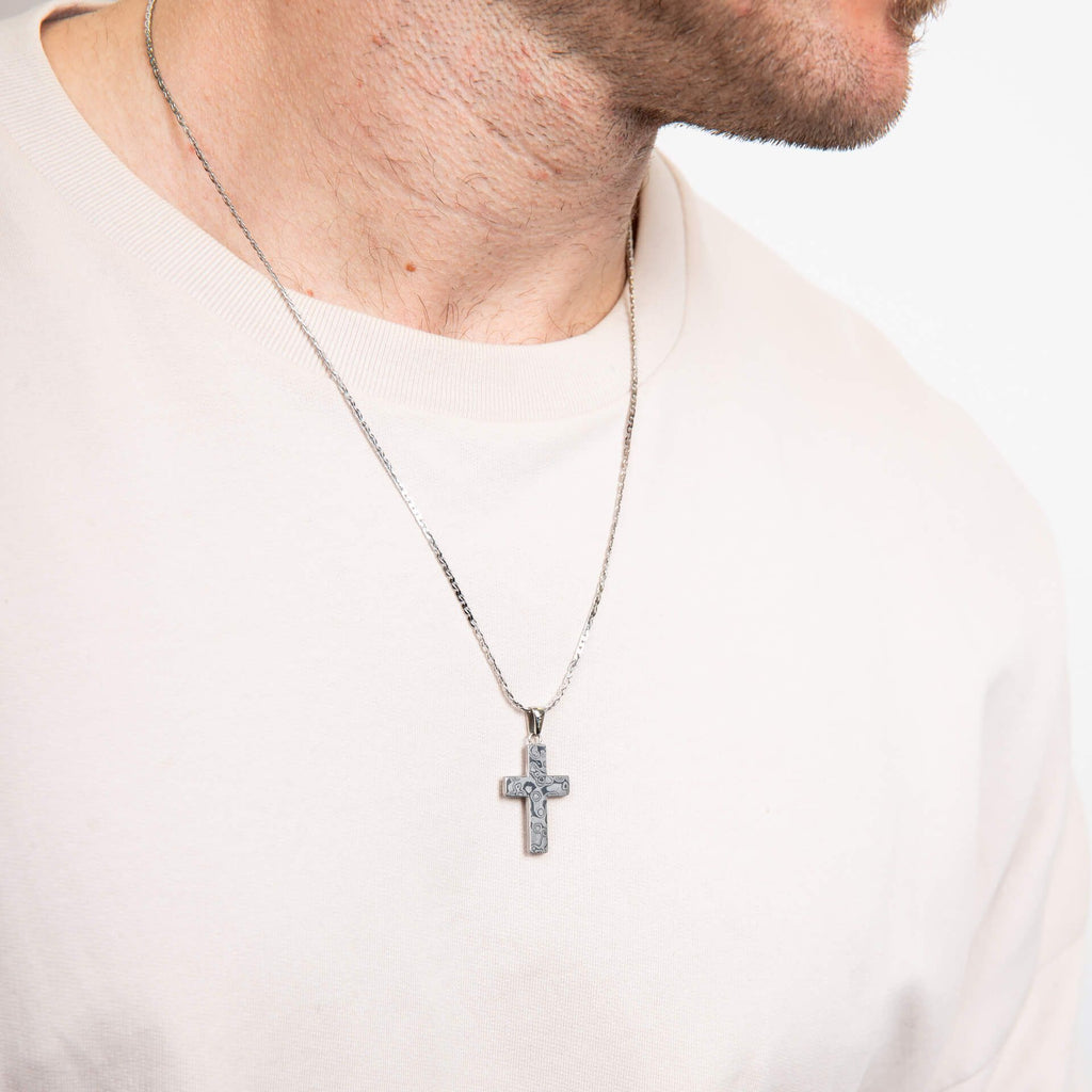Gecko Jewellery Damascus Steel Cross Pendant – Rugged Stainless Steel