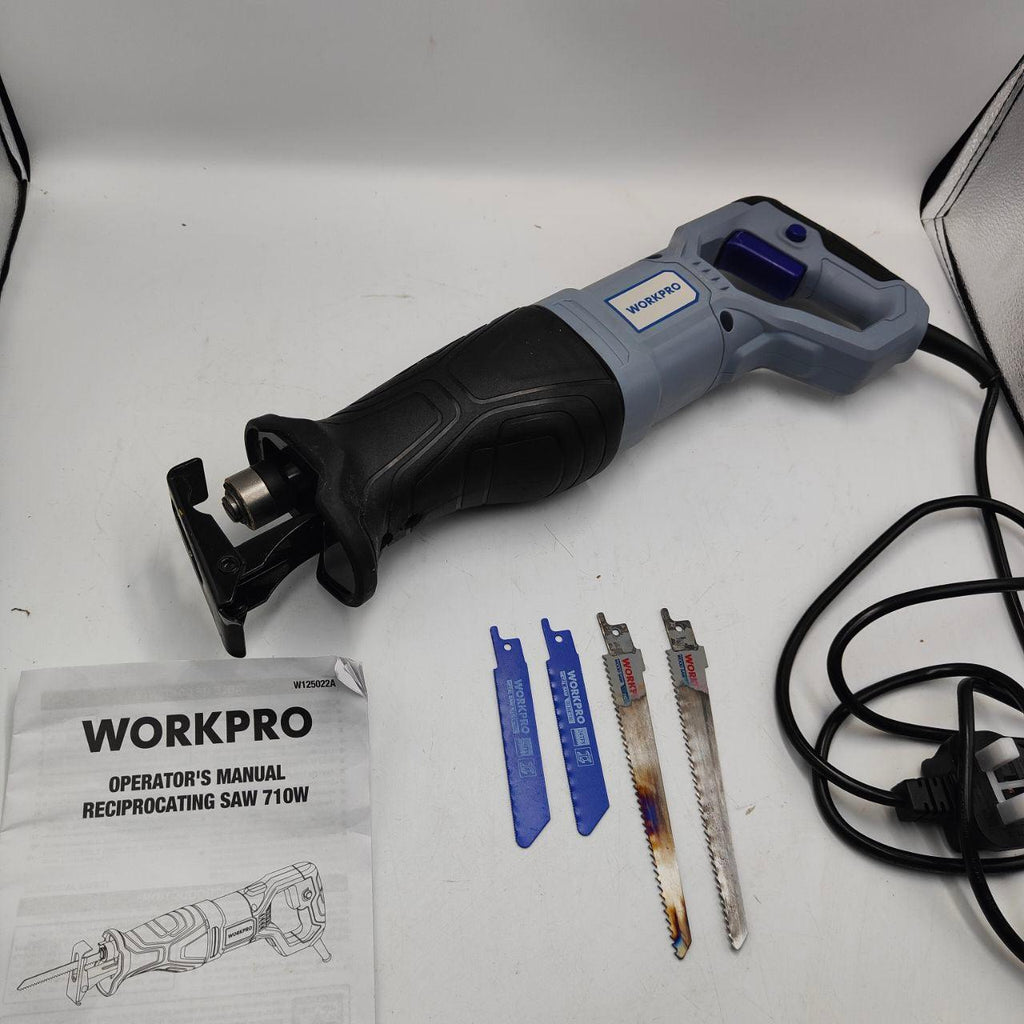 WORKPRO 710W Reciprocating Saw | Variable Speed Corded Sabre Saw