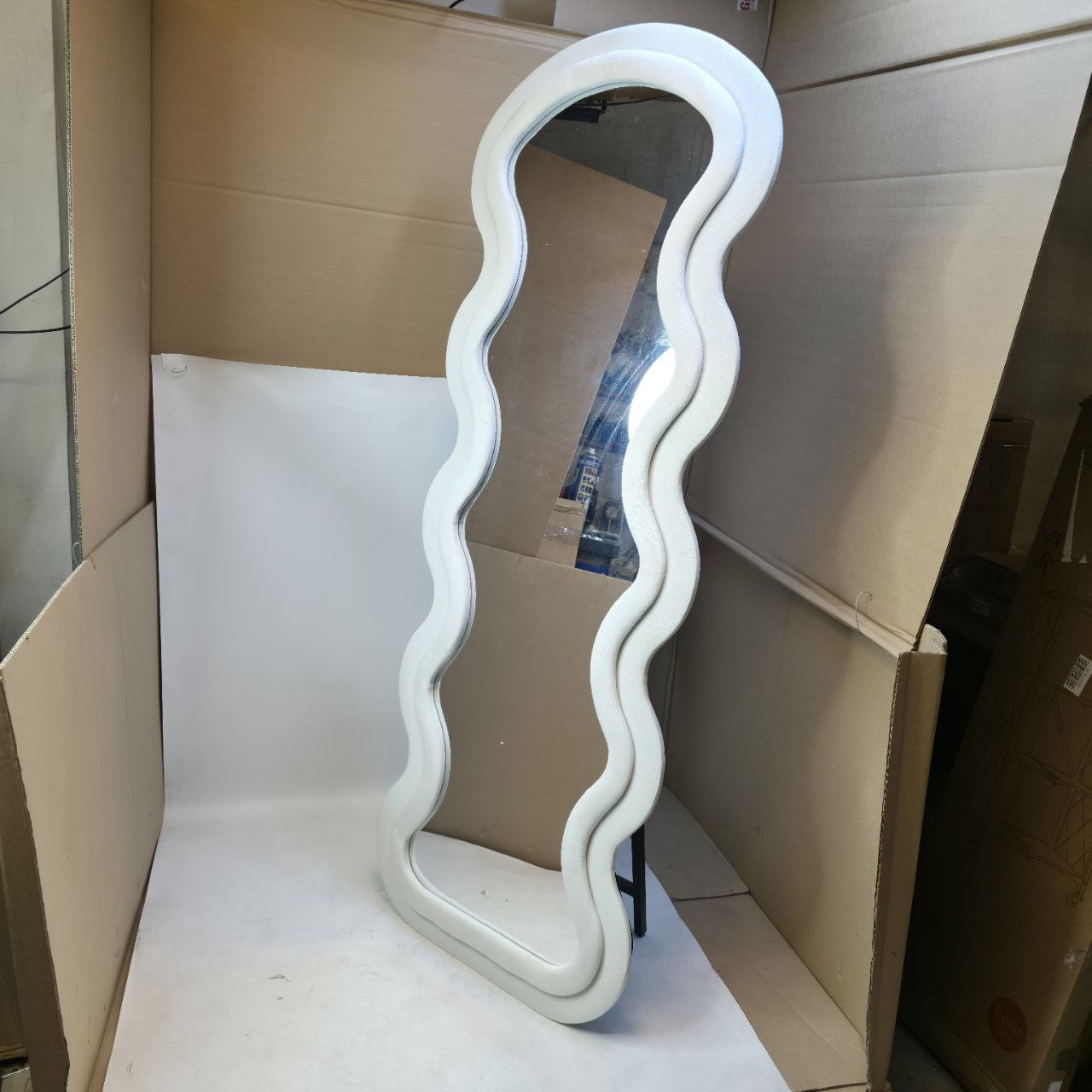 CEIEVER Full Length Wavy Mirror – 160x60cm Flannel Floor Mirror