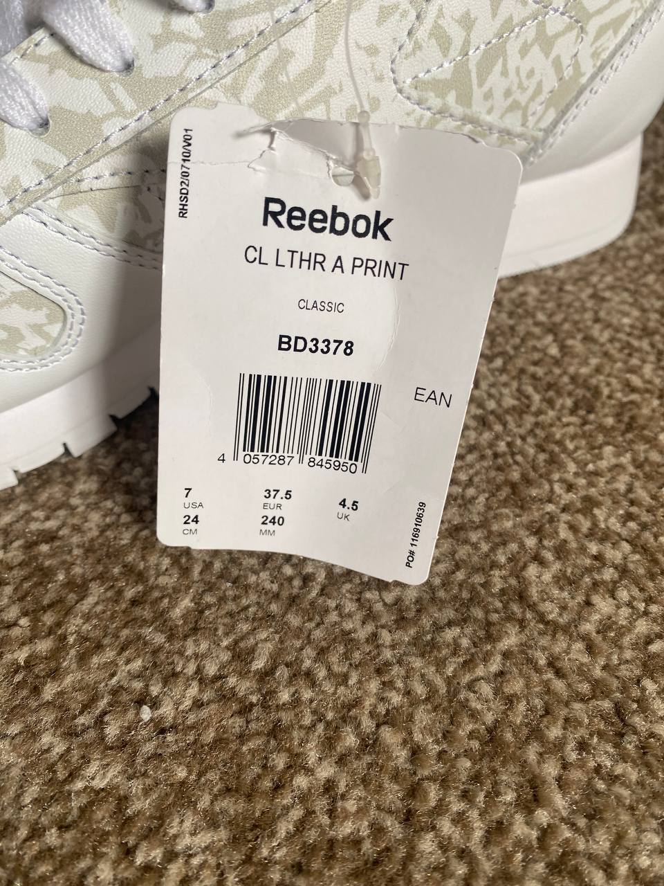 Reebok Classic Leather Status Limited Edition Women's Trainers - White