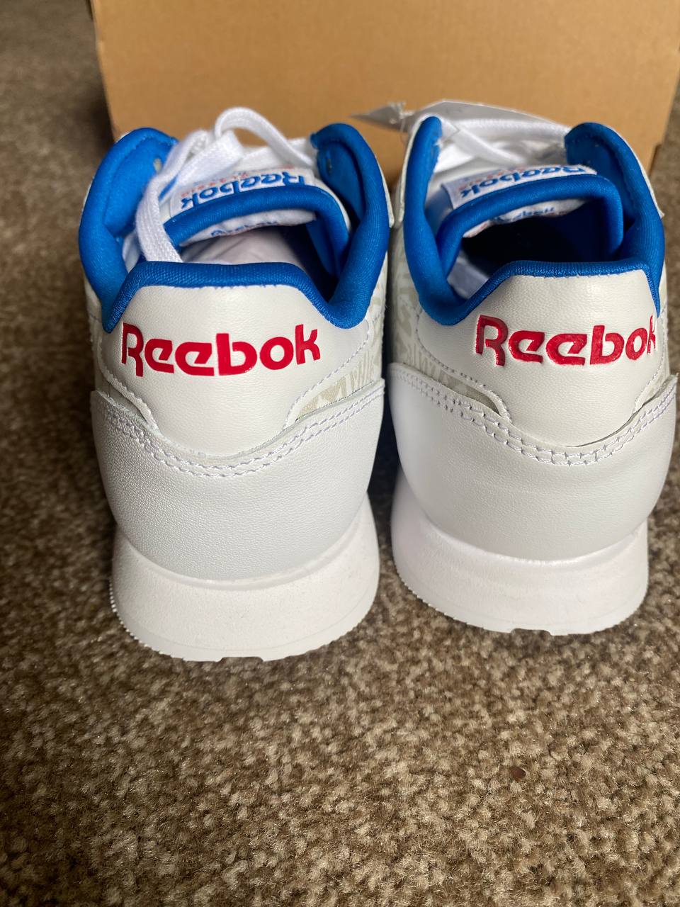 Reebok Classic Leather Status Limited Edition Women's Trainers - White