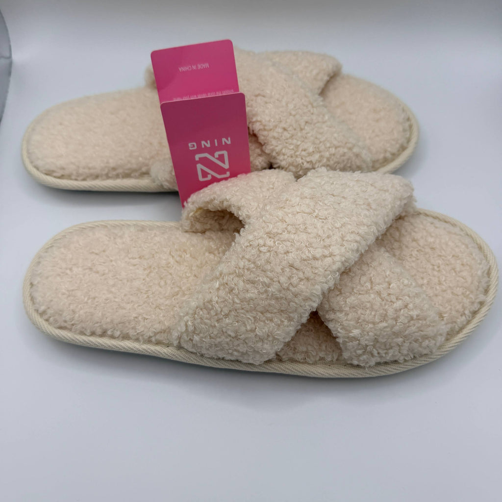 NING Ladies Faux Fur Crossover Slippers – Memory Foam House Shoes, Beige