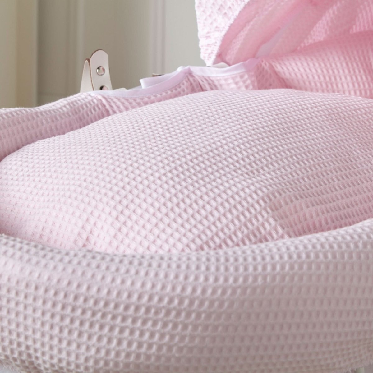 For Your Little One White Wicker Moses Basket & Stand - Pink Waffle