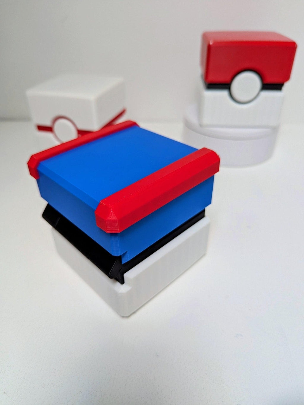 Chaddyverse Pokéball Game Boy Cartridge Holder – 3D Printed 6 Game Case