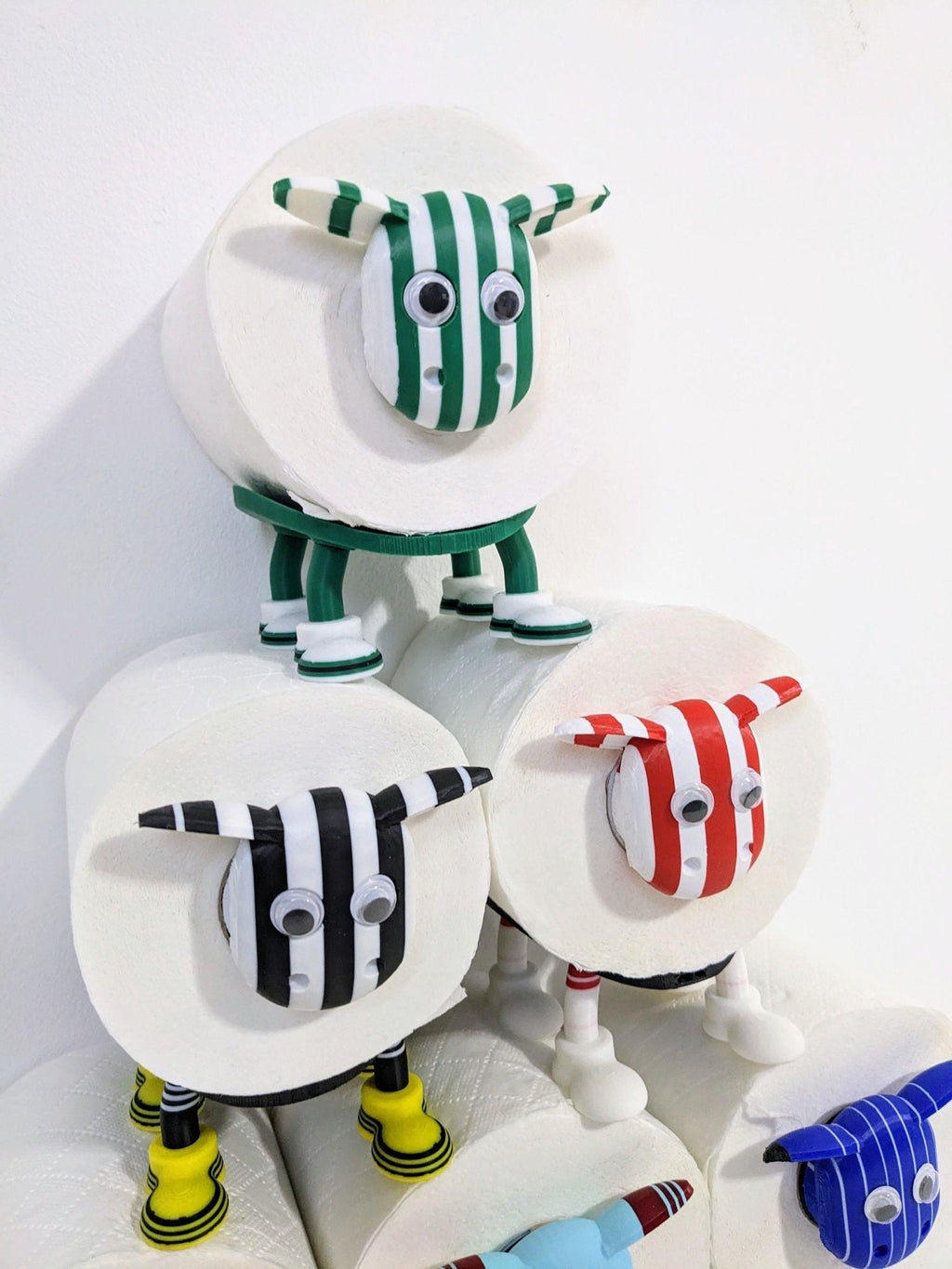 Chaddyverse Blyth Spartans Sheep Toilet Roll Holder – Football Gift