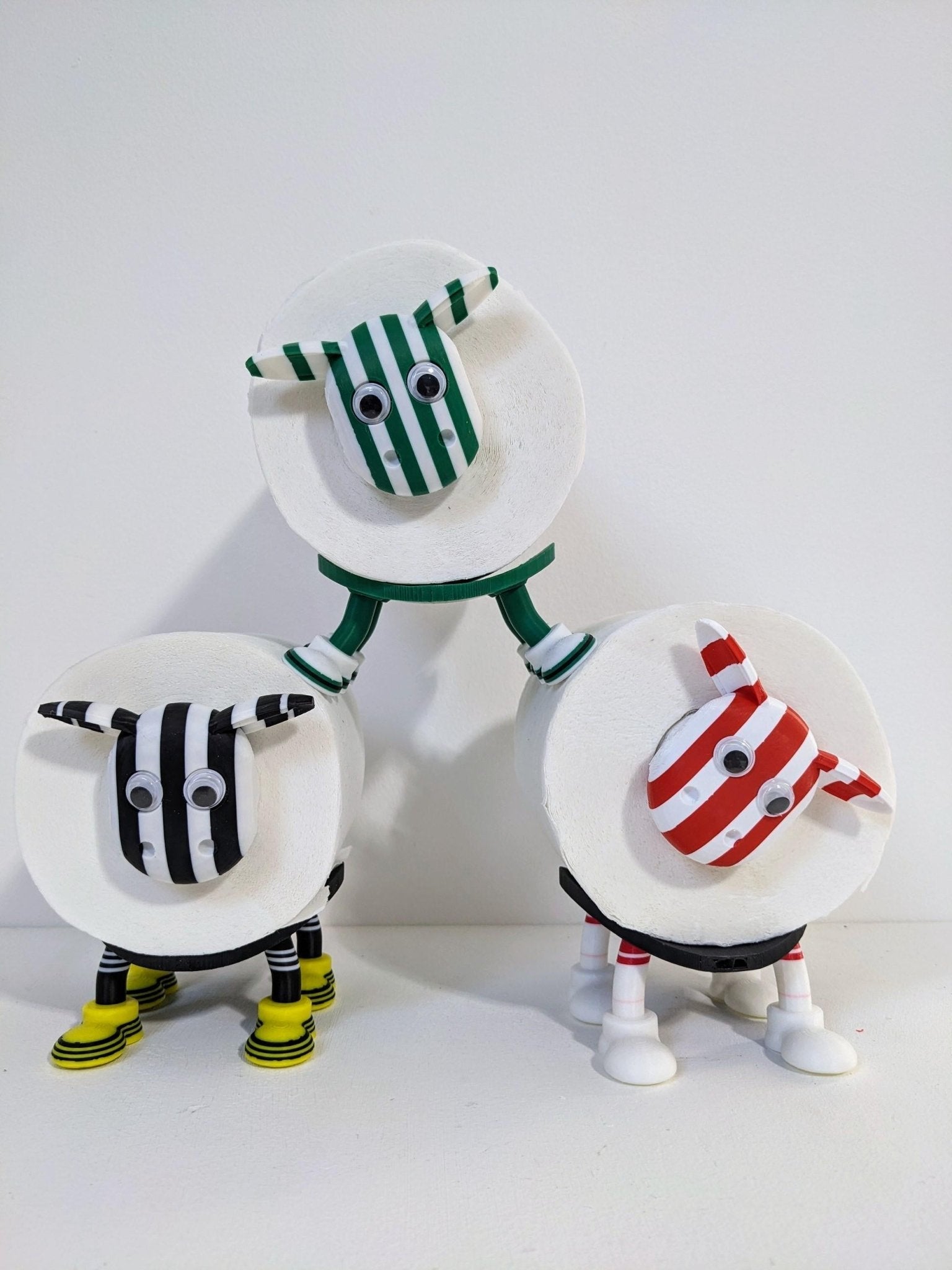 Chaddyverse Blyth Spartans Sheep Toilet Roll Holder – Football Gift