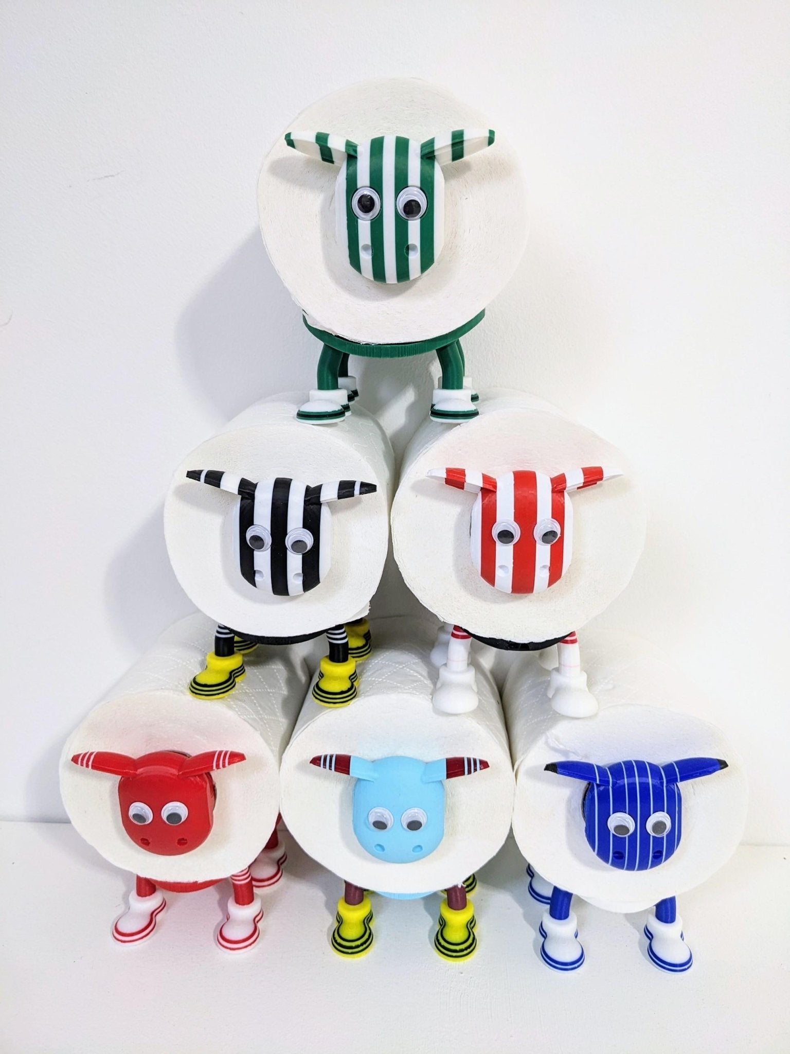 Chaddyverse Blyth Spartans Sheep Toilet Roll Holder – Football Gift