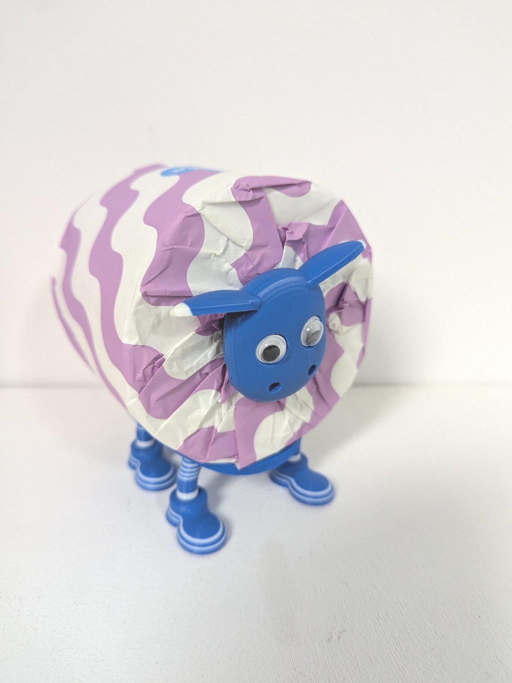 Raith Rovers Sheep Toilet Roll Holder – Chaddyverse Football Fan Gift