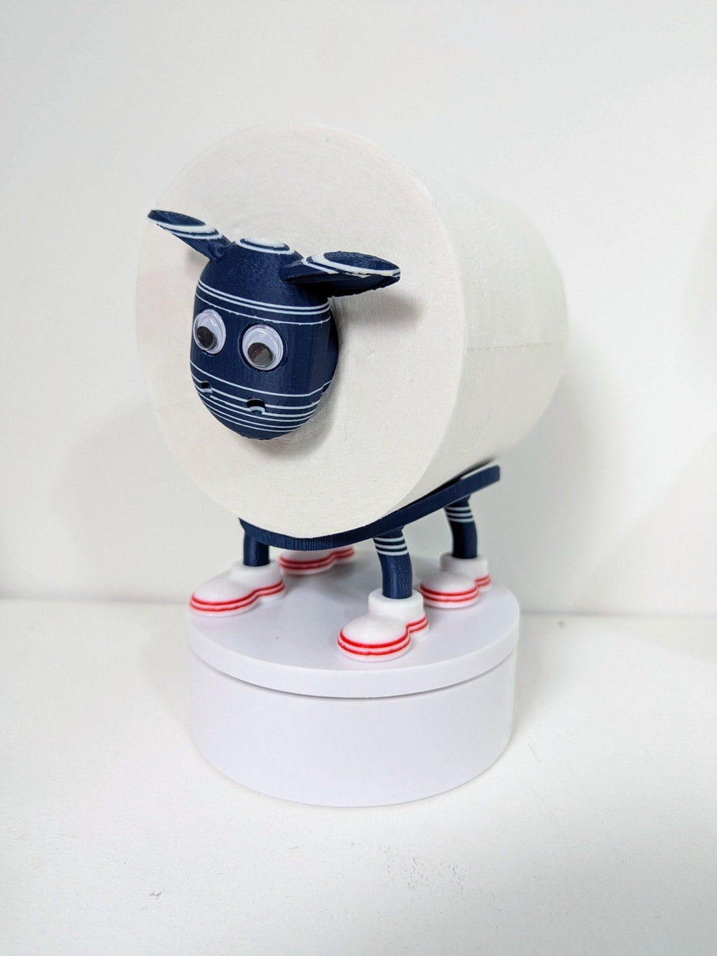 Chaddyverse Aberdeen Toilet Roll Holder – Football Fan Gift Sheep