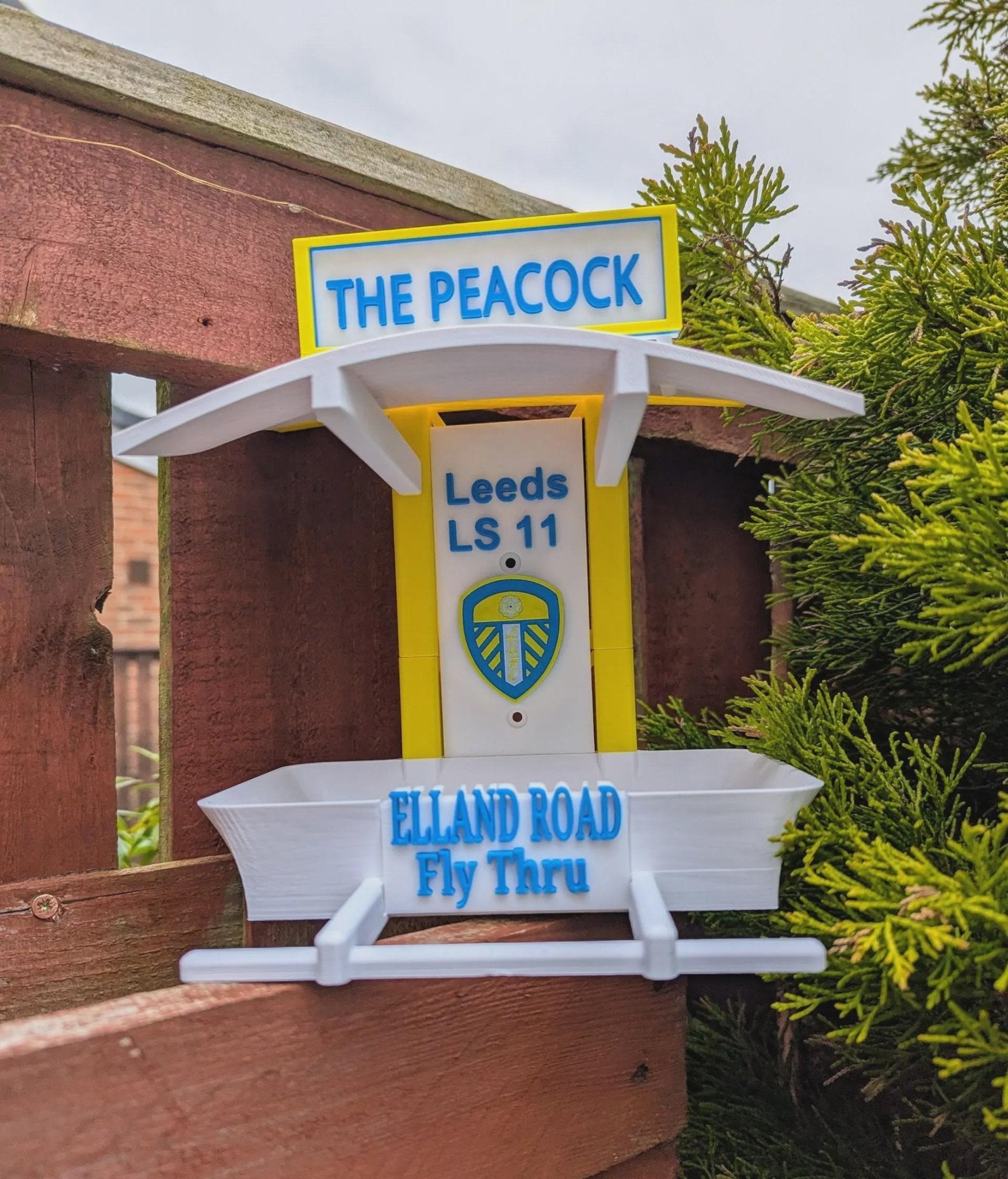 Chaddyverse Leeds United Toilet Roll Holder – 3D Printed Football Fan Gift