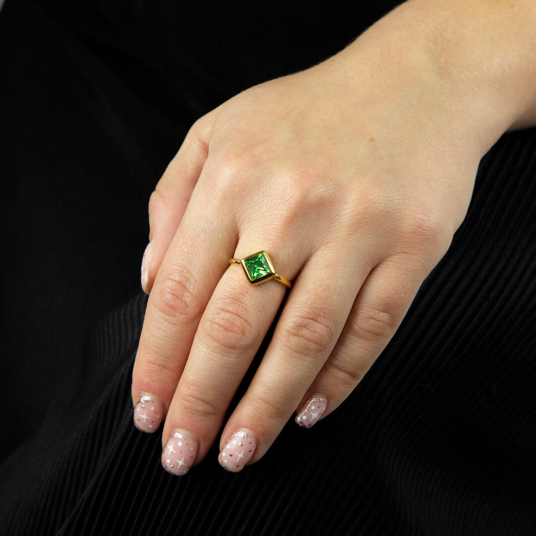Gecko Jewellery Sterling Silver Square Kite Ring with Calmness Crystal