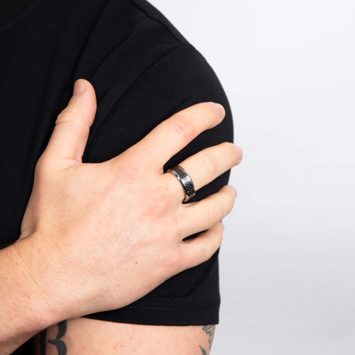 Gecko Jewellery Tungsten Ring with Black Carbon Fibre Inlay for Men