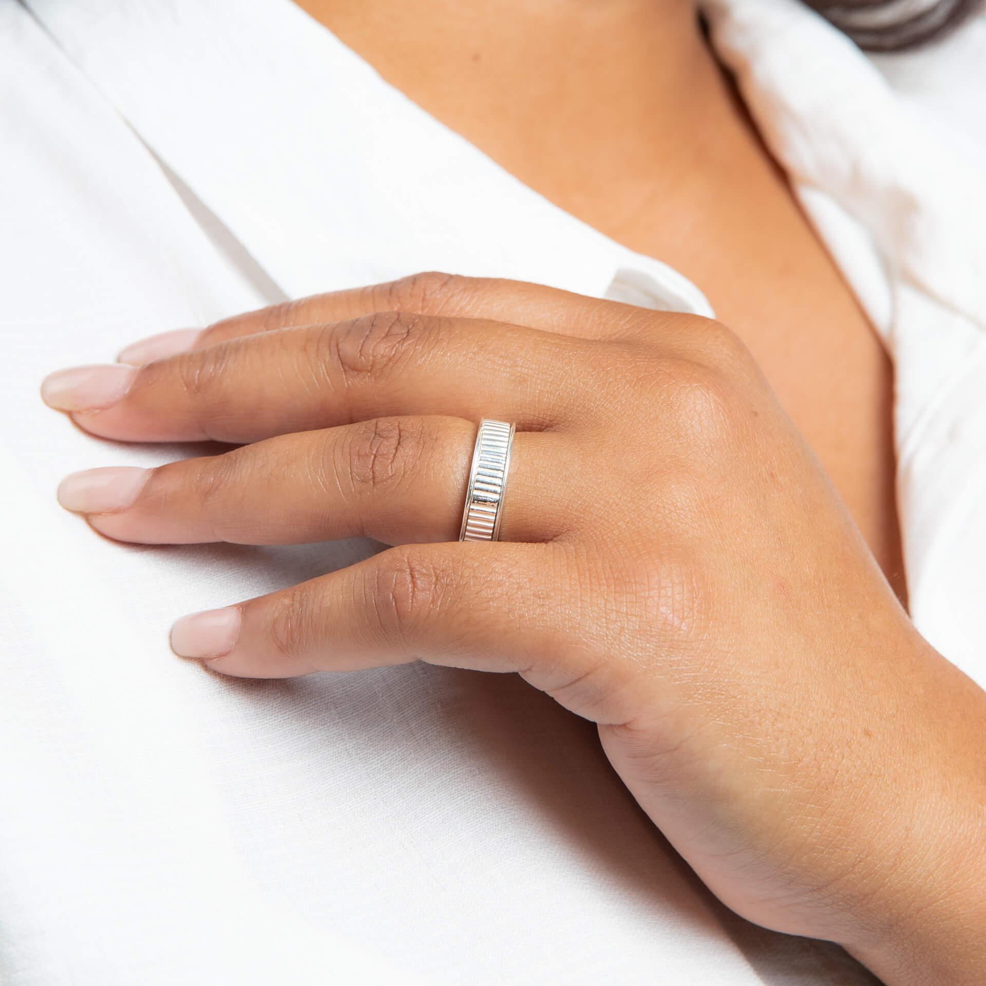 Gecko Jewellery Ridged Spinner Ring in Recycled Sterling Silver
