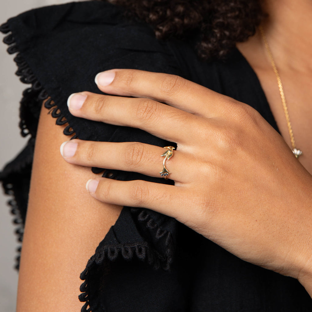 Laura Ashley Camelot Flower Ring – Gold and Silver-Plated Jewellery