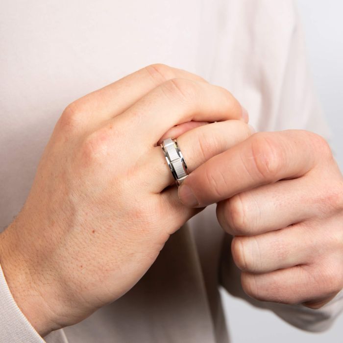 Gecko Jewellery Step Edge Stainless Steel Spinner Ring for Men