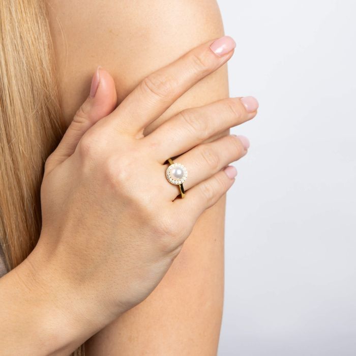 Diamonfire Shell Pearl and Zirconia Halo Ring in Sterling Silver
