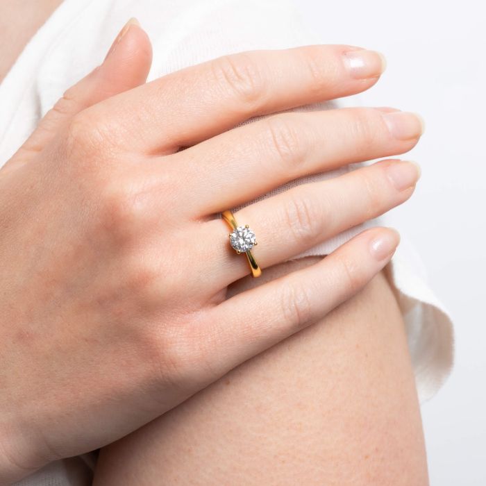 Gecko Jewellery Sterling Silver Four Claw Solitaire Zirconia Ring