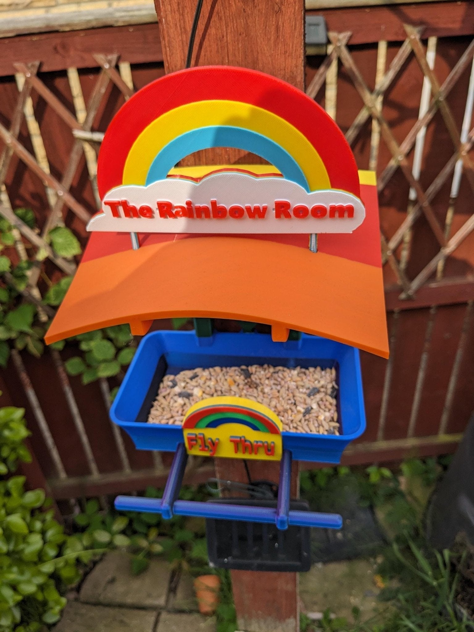 Chaddyverse Rainbow Garden Bird Feeding Station – 3D Printed Fly Thru