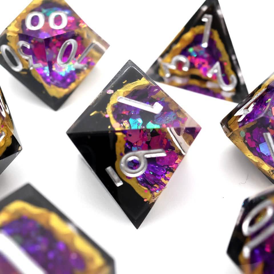Regal Relic | Sharp Edge Dice | Resin | 7 Piece Set