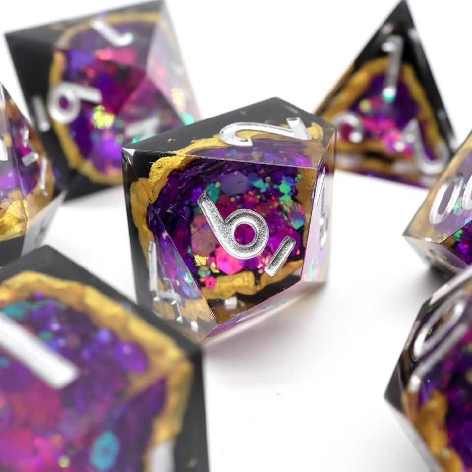 Regal Relic | Sharp Edge Dice | Resin | 7 Piece Set