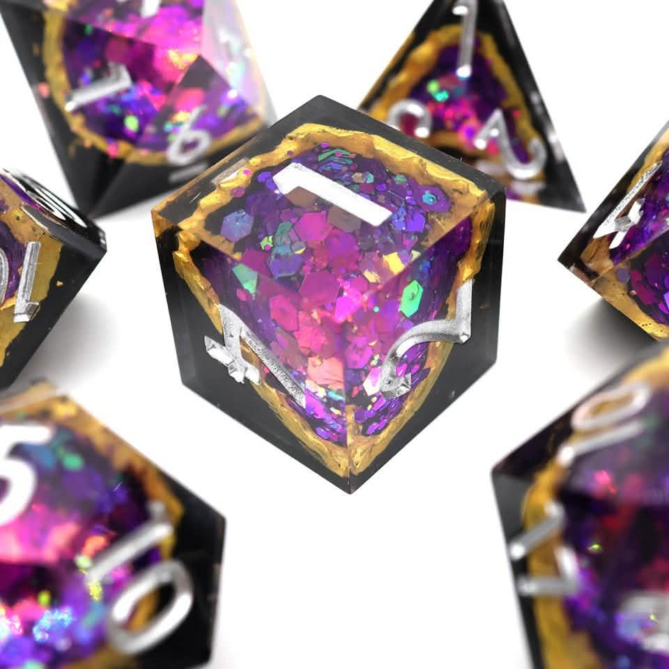 Regal Relic | Sharp Edge Dice | Resin | 7 Piece Set