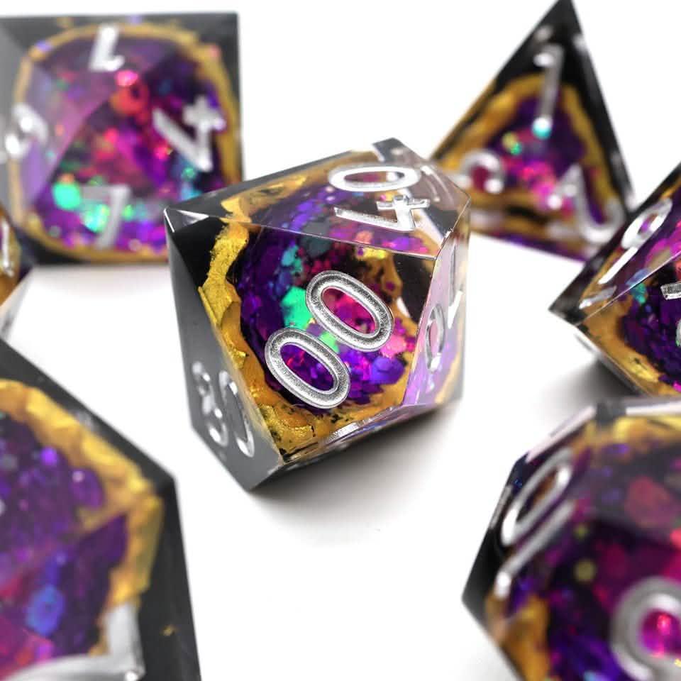 Regal Relic | Sharp Edge Dice | Resin | 7 Piece Set