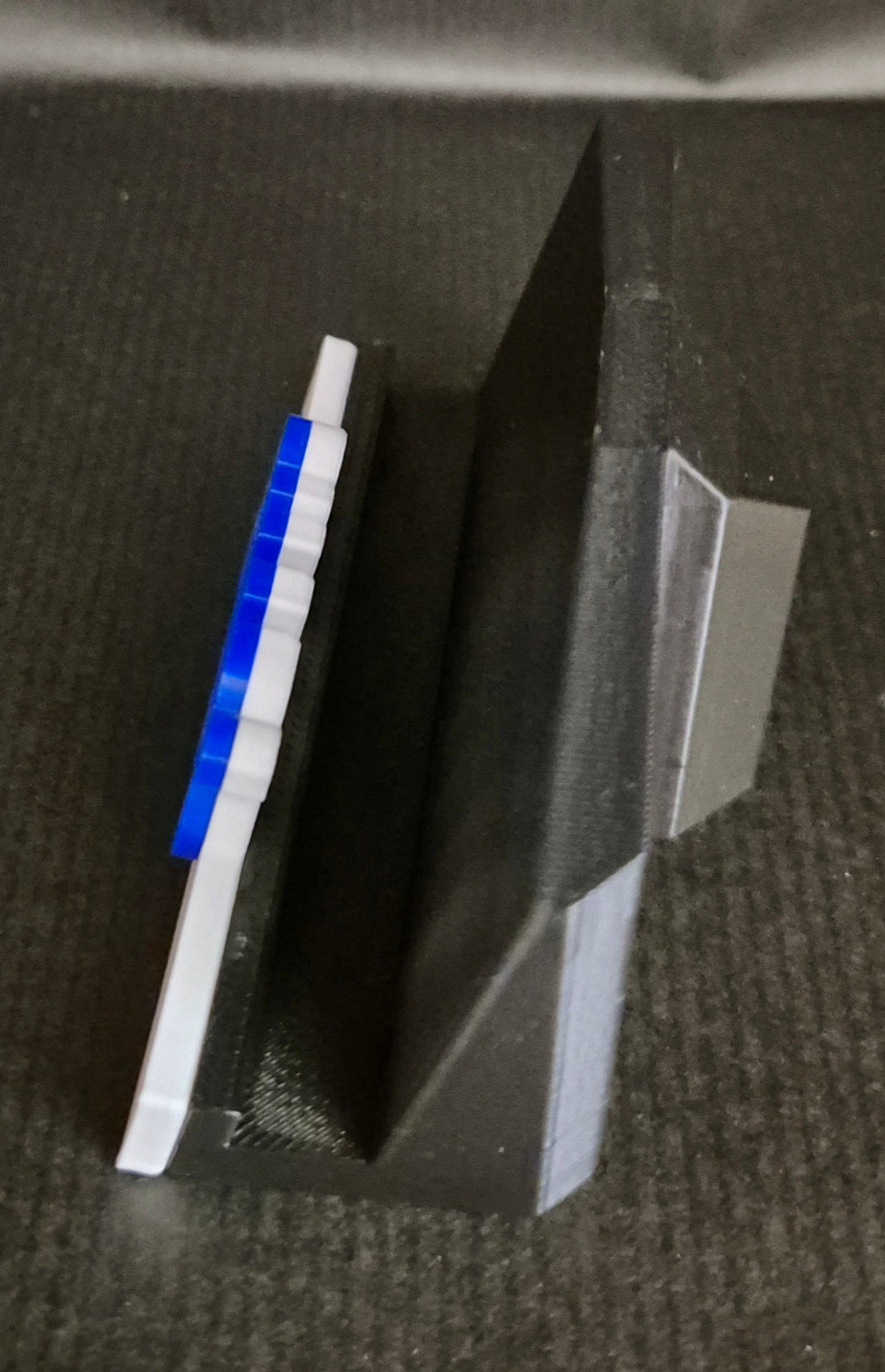 Snaps Slab Stand – Trading Card Display Holder for Sports Card Collectors