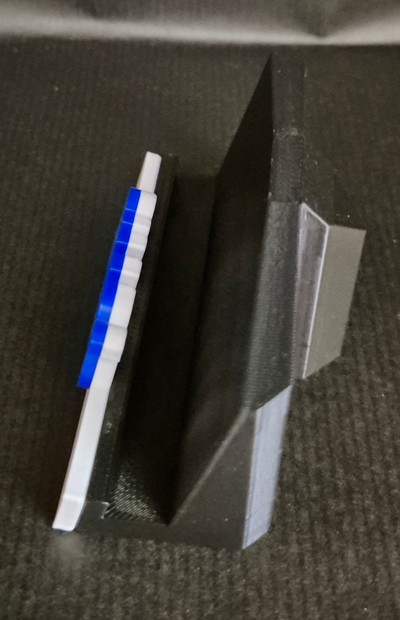 Snaps Slab Stand – Trading Card Display Holder for Sports Card Collectors