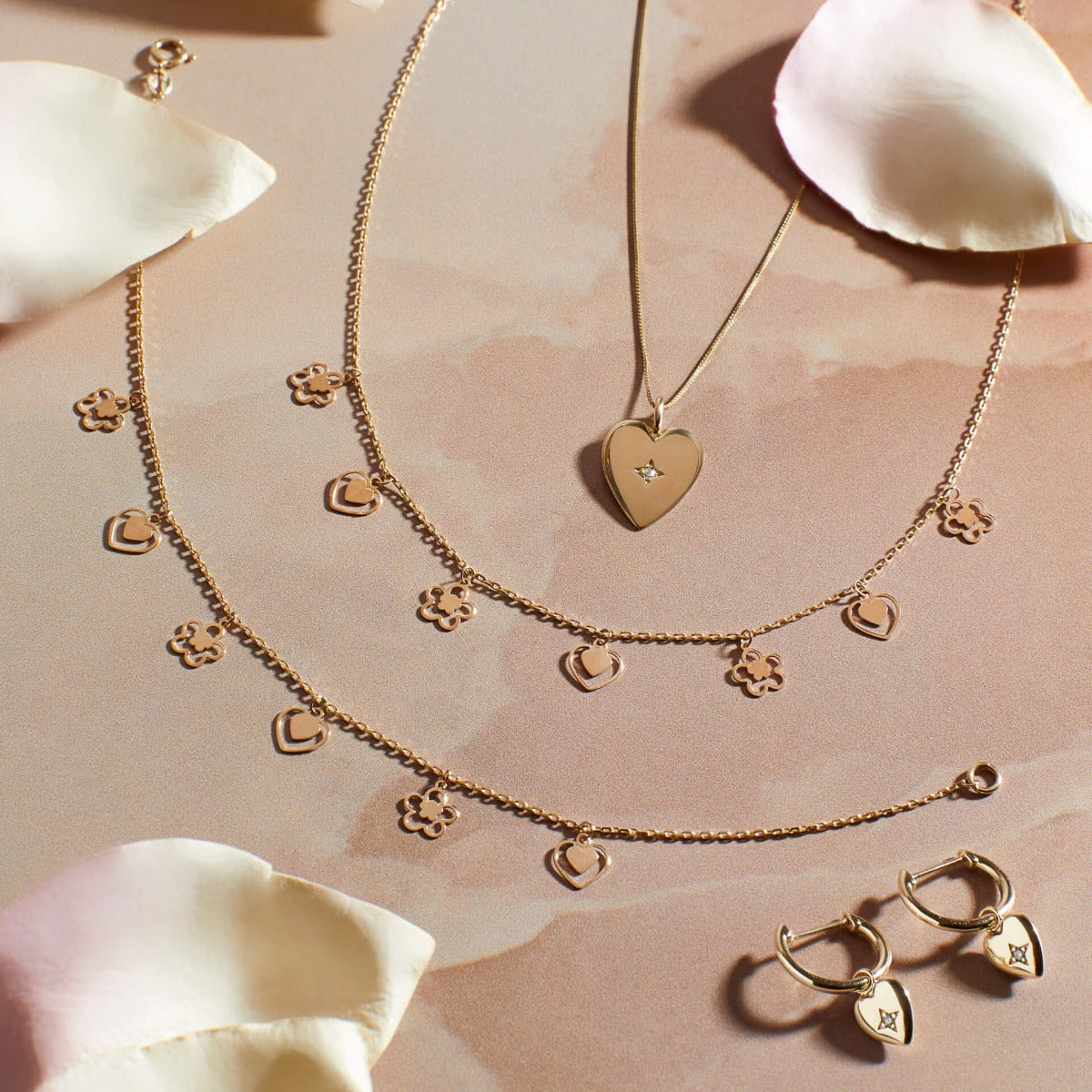 Gecko Jewellery 9ct Yellow Gold Heart and Flower Charm Necklace