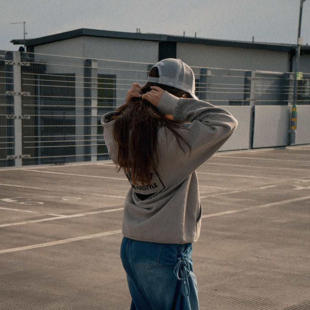 Uggly & Co Silver & Grey Diamond Trucker Hat – Vintage Motorsport Cap